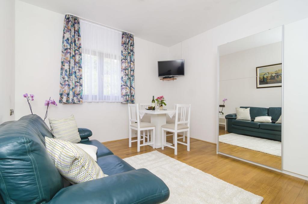 Apartment Nadine Okuklje Extérieur photo